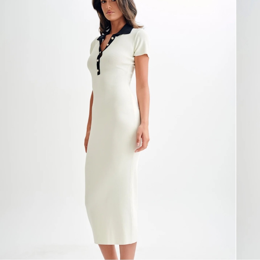 Meshki White Midi Dress with Black Contrast Collar - Picture 3 of 7